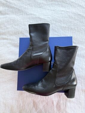 Stuart Weitzman Size 8 Black Leather Boots